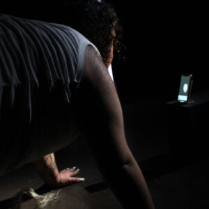WOOF’, 2023, installation performative, oeuvre interactive, CNCS Grame, Lyon © Photo : cloe brochard