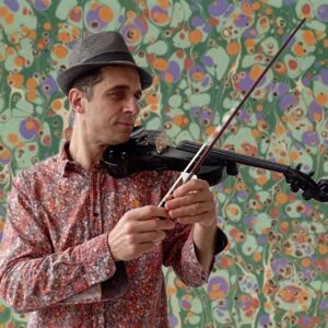 Xyfran Uvé, Performance electro violonesque