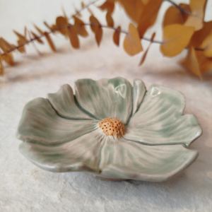 Delphine Ouattara, fleur sculptée