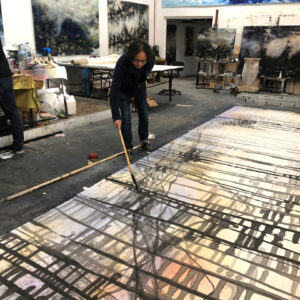 l'artiste dans son atelier